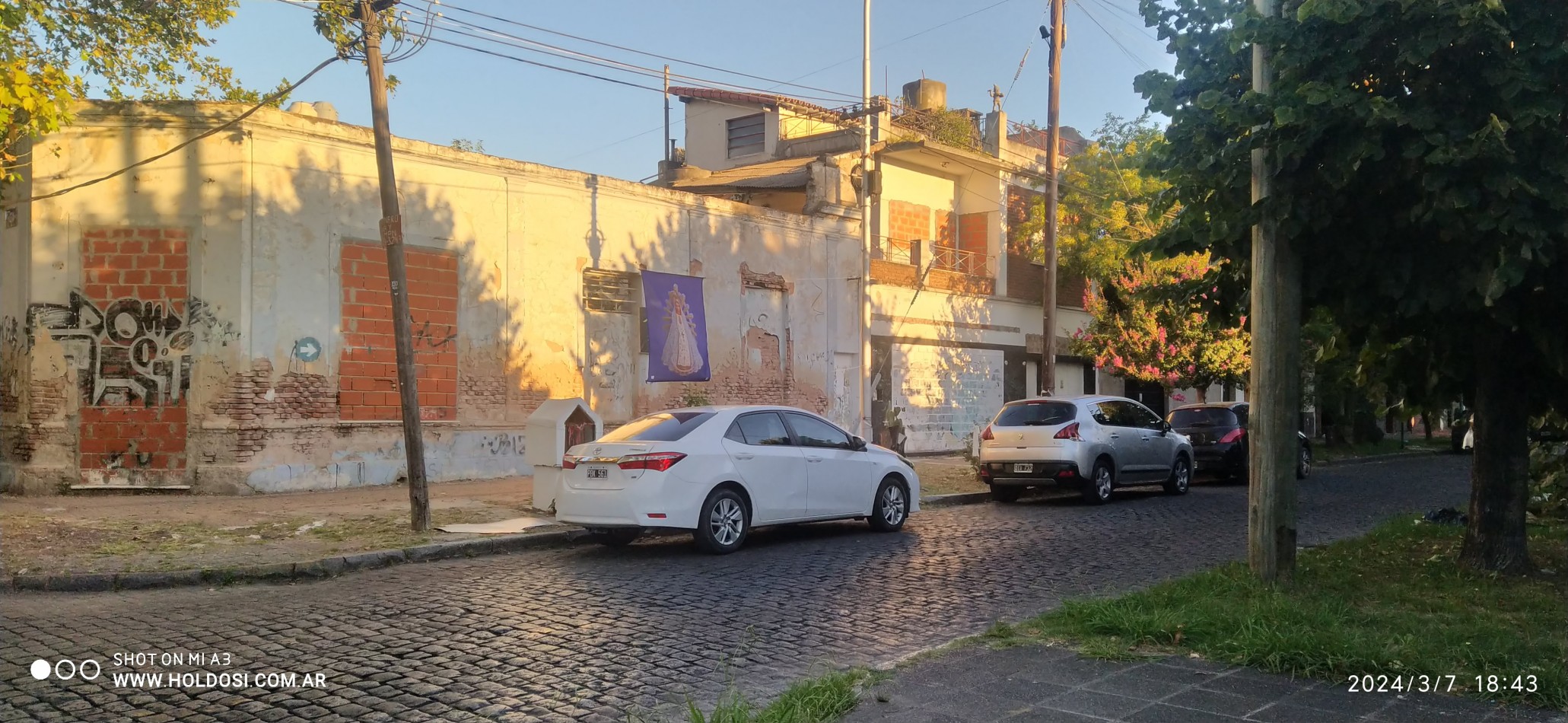 OPORTUNIDAD !!! IDEAL ENPRNDIMIENTO 282m2 EN ESQUINA (con casa a demoler)