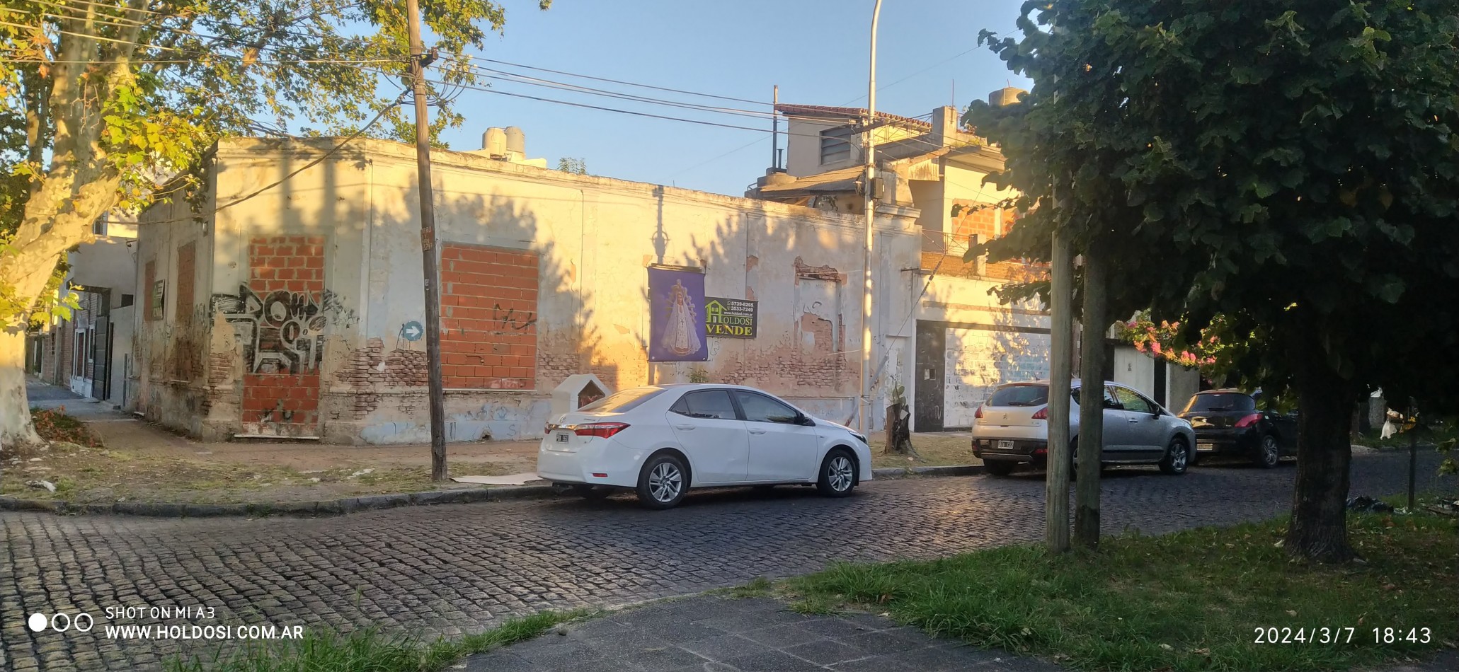 OPORTUNIDAD !!! IDEAL ENPRNDIMIENTO 282m2 EN ESQUINA (con casa a demoler)