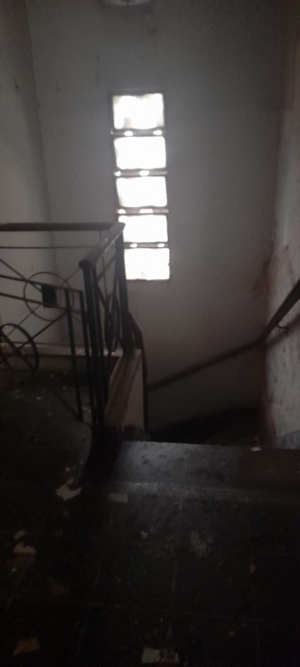 OPORTUNIDAD !!! IDEAL ENPRNDIMIENTO 282m2 EN ESQUINA (con casa a demoler)