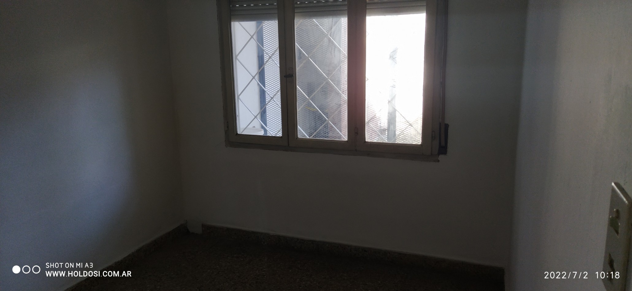 DEPARTAMENTO EN PH 3 dormitorios apto profesional MUY BUENA UBICACION,  CUADRA DE H. IRIGOYEN
