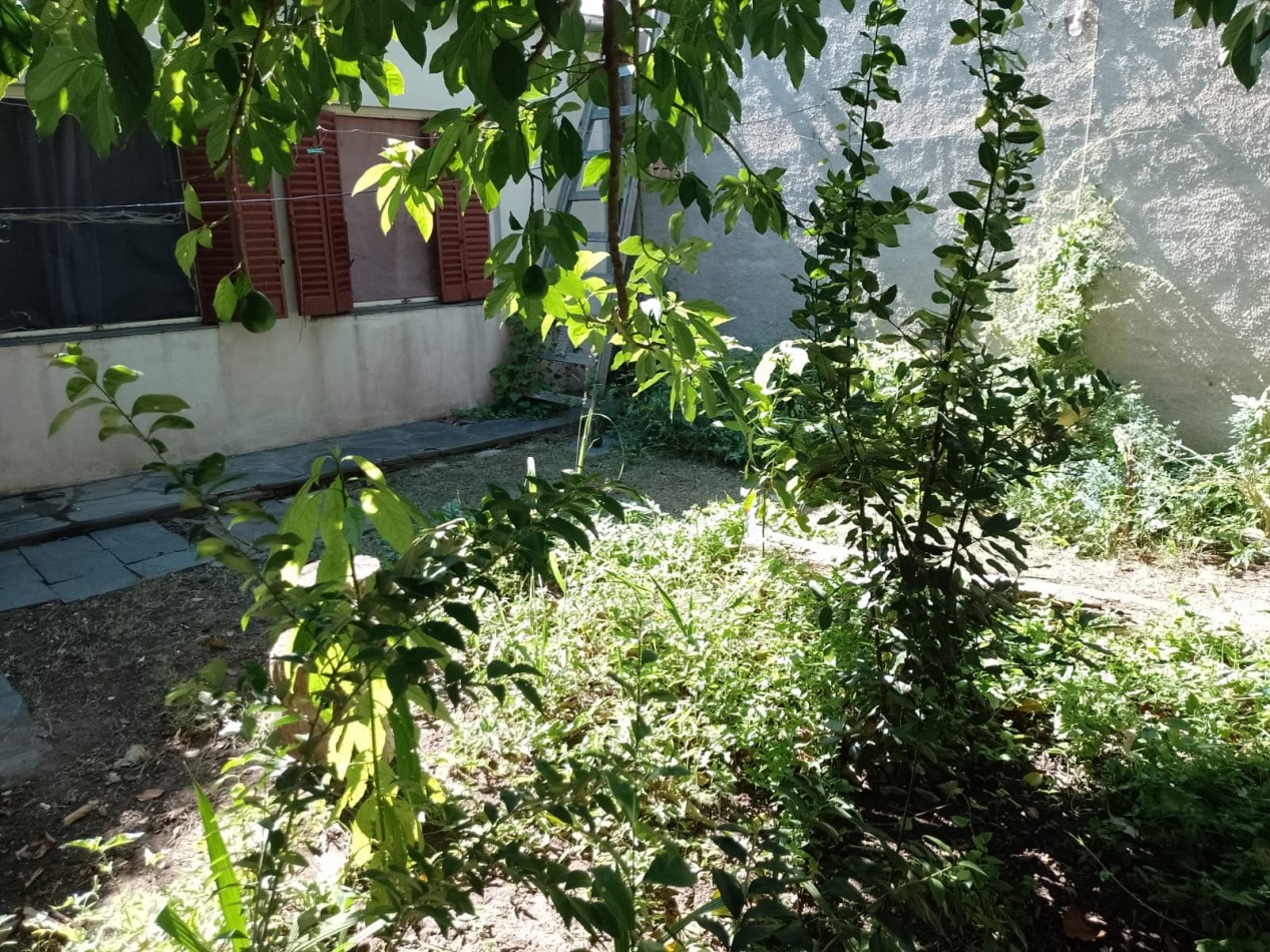 CASA EN PH TRES AMBIENTES EN EL CENTRO DE CHACABUCO