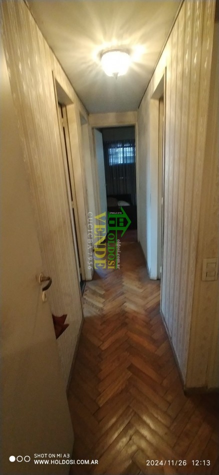 IMPORTANTE DEPARTAMENTO FLORESTA 5 ambientes y comedor diario o dependencia, 2 baños, 2 balcones.