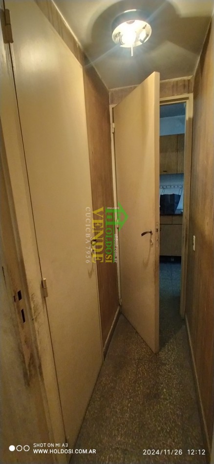 IMPORTANTE DEPARTAMENTO FLORESTA 5 ambientes y comedor diario o dependencia, 2 baños, 2 balcones.