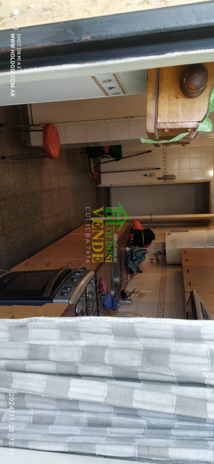 IMPORTANTE DEPARTAMENTO FLORESTA 5 ambientes y comedor diario o dependencia, 2 baños, 2 balcones.