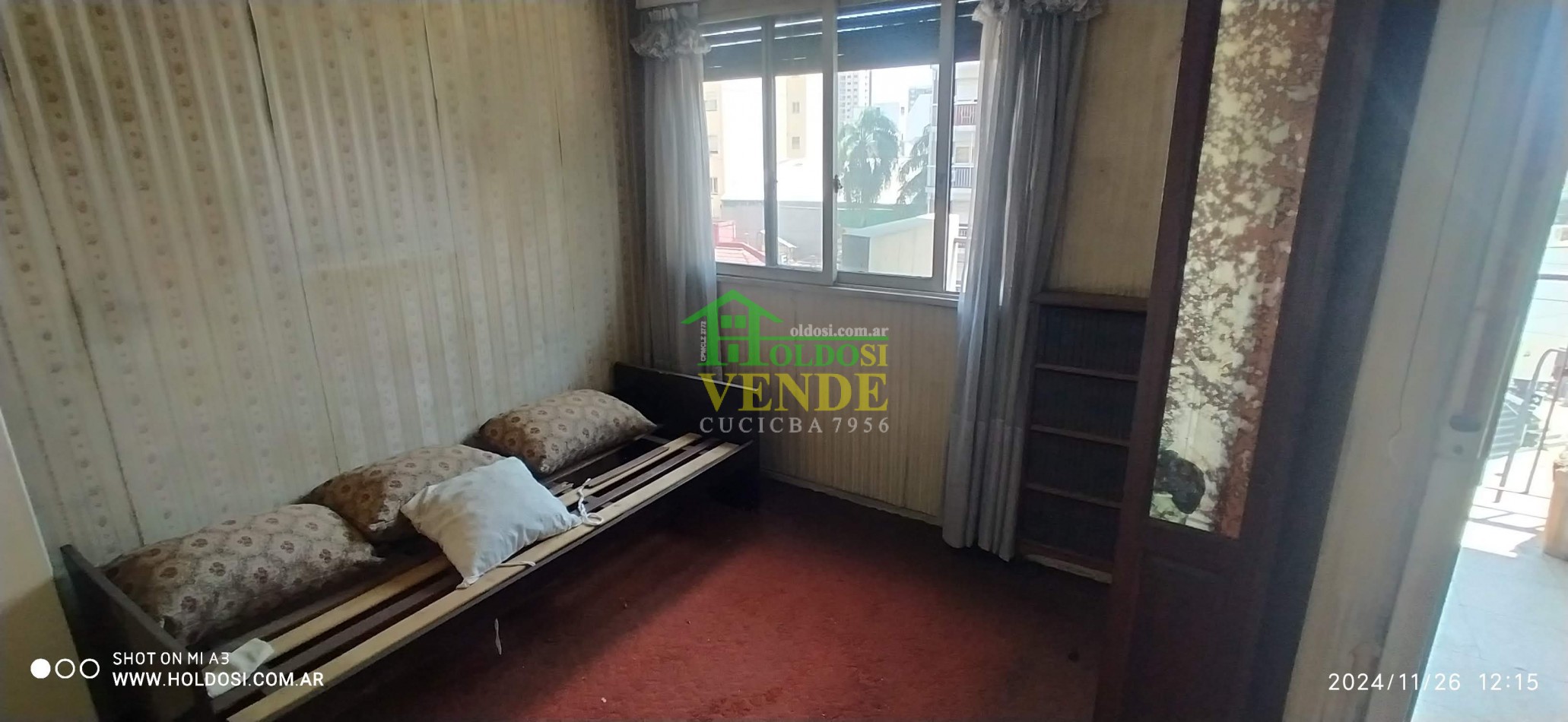 IMPORTANTE DEPARTAMENTO FLORESTA 5 ambientes y comedor diario o dependencia, 2 baños, 2 balcones.
