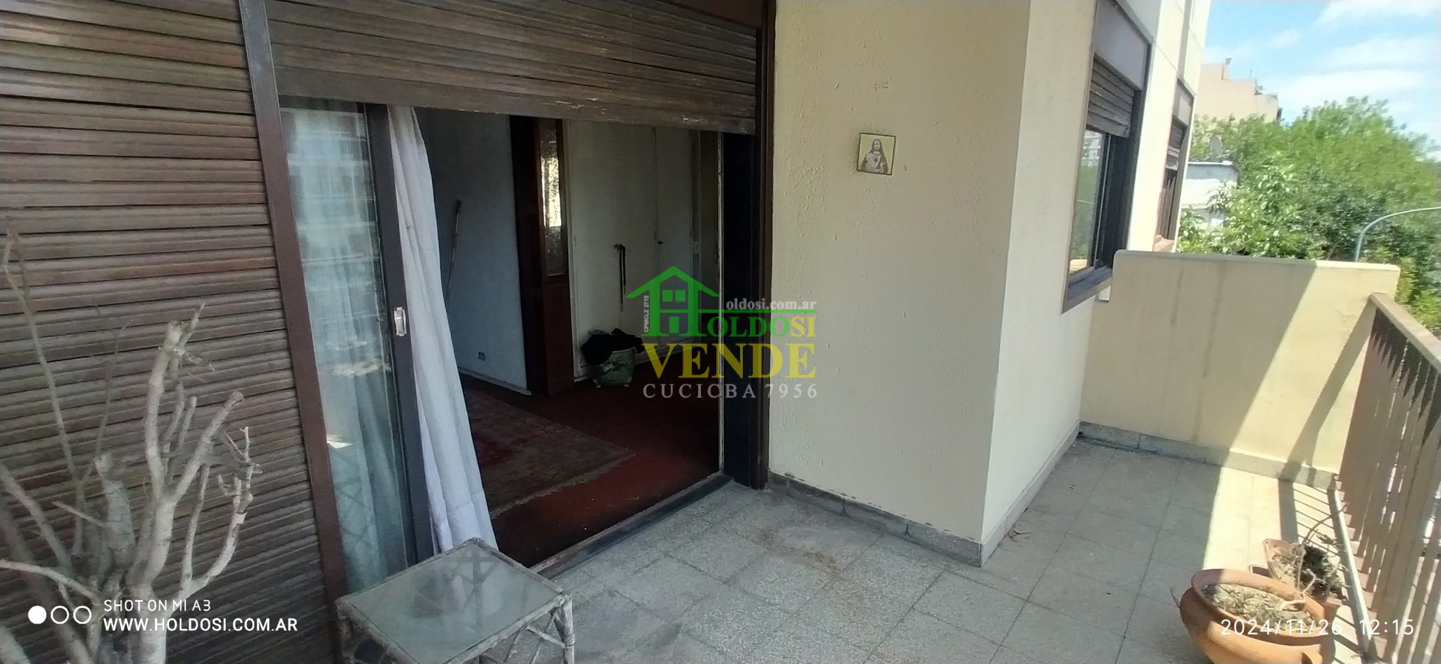 IMPORTANTE DEPARTAMENTO FLORESTA 5 ambientes y comedor diario o dependencia, 2 baños, 2 balcones.