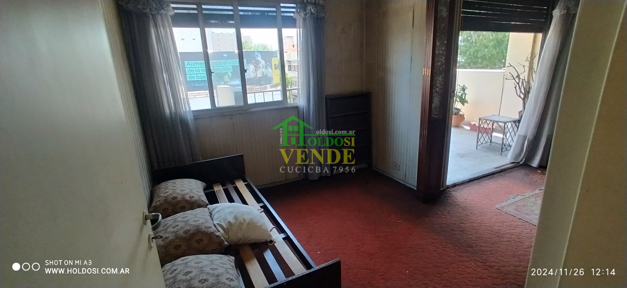 IMPORTANTE DEPARTAMENTO FLORESTA 5 ambientes y comedor diario o dependencia, 2 baños, 2 balcones.