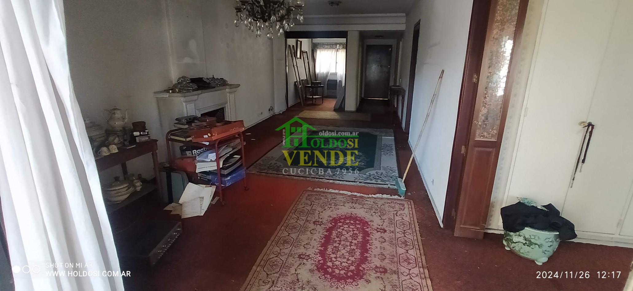 IMPORTANTE DEPARTAMENTO FLORESTA 5 ambientes y comedor diario o dependencia, 2 baños, 2 balcones.