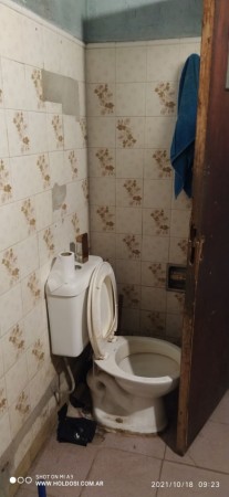 OPORTUNIDAD !!! Casa, lote 10x31, LOSA 4 amb. e/ auto, B° Sta. Lucia     
