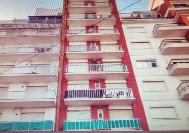 Venta departamento 1 Ambiente centro vista al mar con balcón 