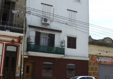 3 ambientes en ph, Ubicacion Estrategica en el Corazon de Abasto: Comodidad y Conectividad Sin Limitess