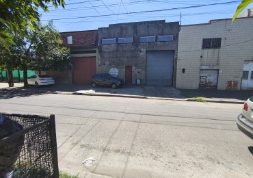 Galpon de 20 x 26, con entre piso de 20 x 13 y generador y vestuario